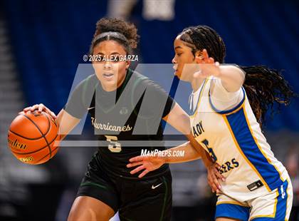 Thumbnail 3 in Boswell vs. Fort Bend Hightower (UIL 6A Basketball Division II Final) photogallery.