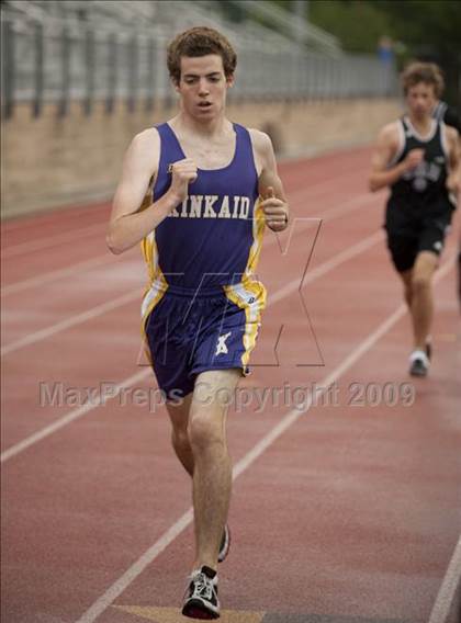 Thumbnail 2 in St. John's Finnegan Invitational photogallery.