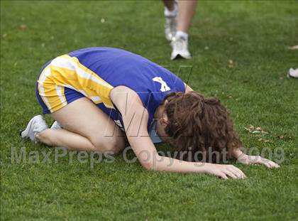 Thumbnail 2 in St. John's Finnegan Invitational photogallery.