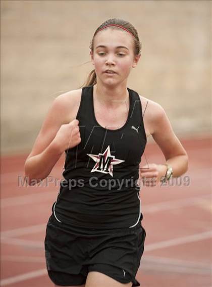 Thumbnail 1 in St. John's Finnegan Invitational photogallery.