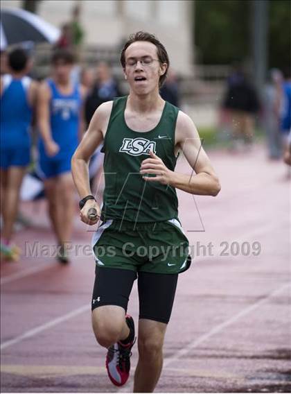 Thumbnail 1 in St. John's Finnegan Invitational photogallery.