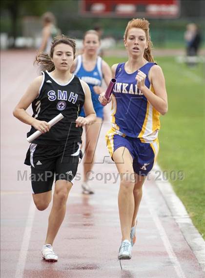 Thumbnail 1 in St. John's Finnegan Invitational photogallery.