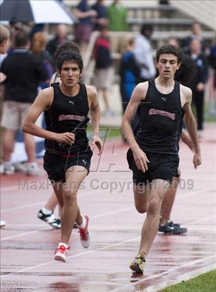 Thumbnail 2 in St. John's Finnegan Invitational photogallery.