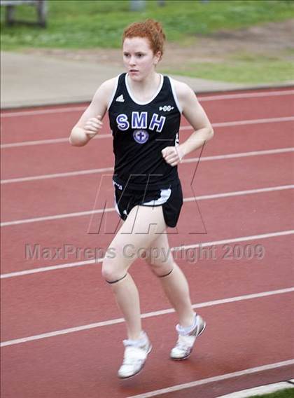 Thumbnail 2 in St. John's Finnegan Invitational photogallery.