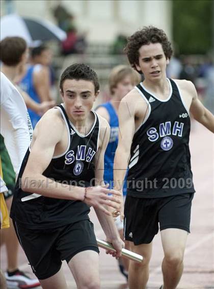 Thumbnail 2 in St. John's Finnegan Invitational photogallery.