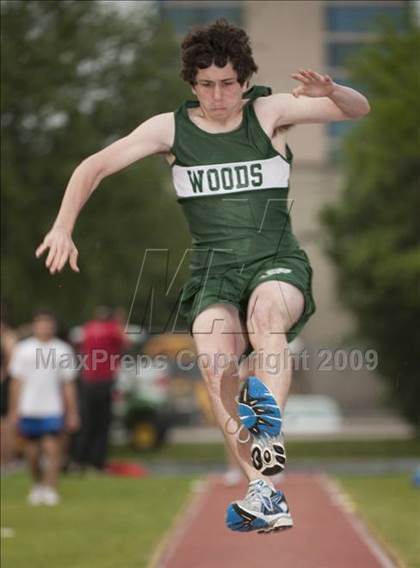 Thumbnail 2 in St. John's Finnegan Invitational photogallery.