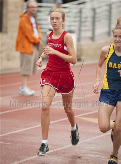 Thumbnail 1 in St. John's Finnegan Invitational photogallery.