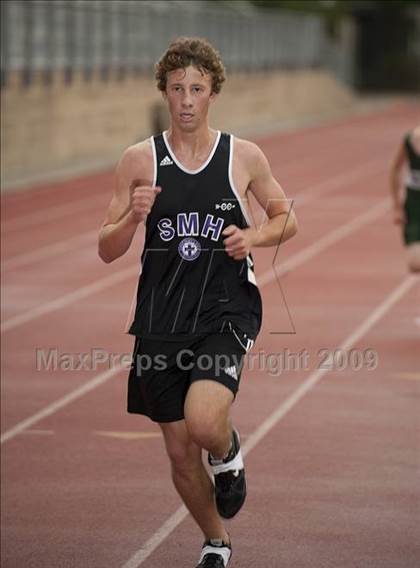 Thumbnail 3 in St. John's Finnegan Invitational photogallery.