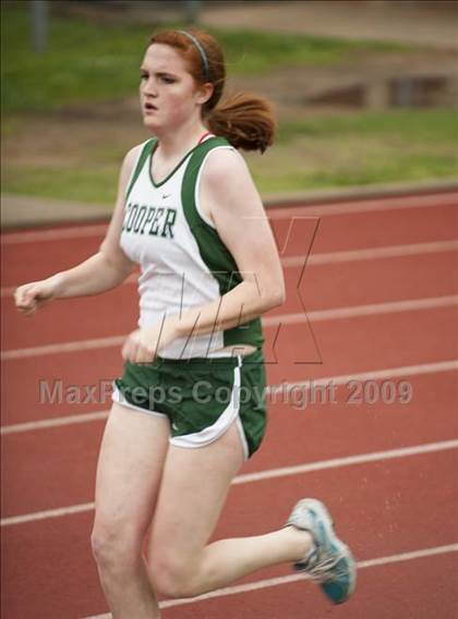 Thumbnail 1 in St. John's Finnegan Invitational photogallery.