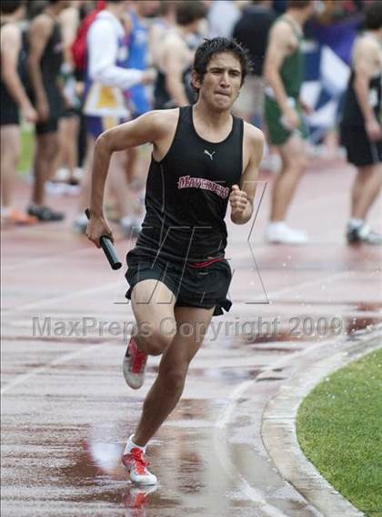 Thumbnail 3 in St. John's Finnegan Invitational photogallery.