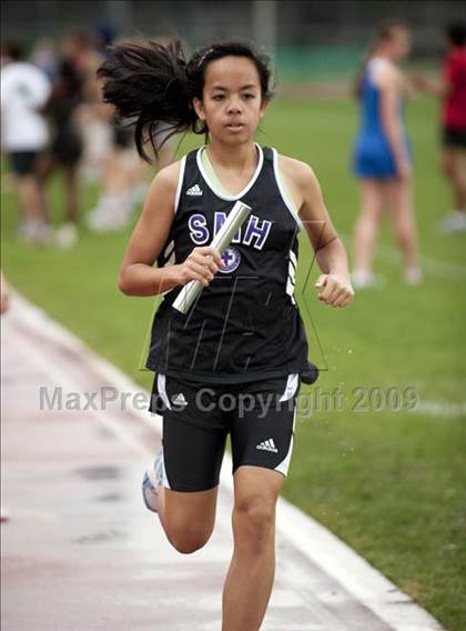 Thumbnail 1 in St. John's Finnegan Invitational photogallery.