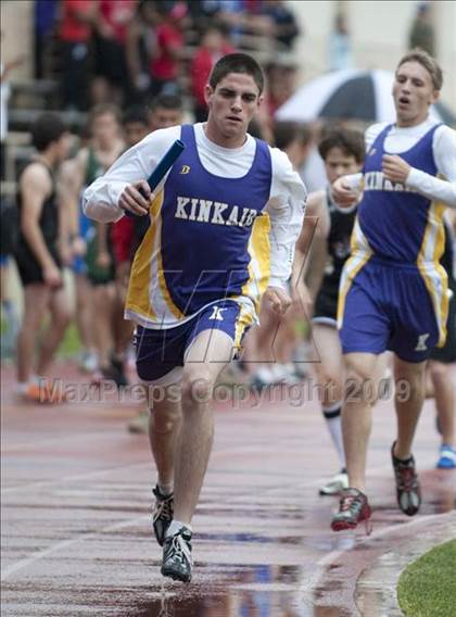 Thumbnail 1 in St. John's Finnegan Invitational photogallery.