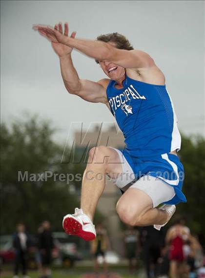 Thumbnail 3 in St. John's Finnegan Invitational photogallery.