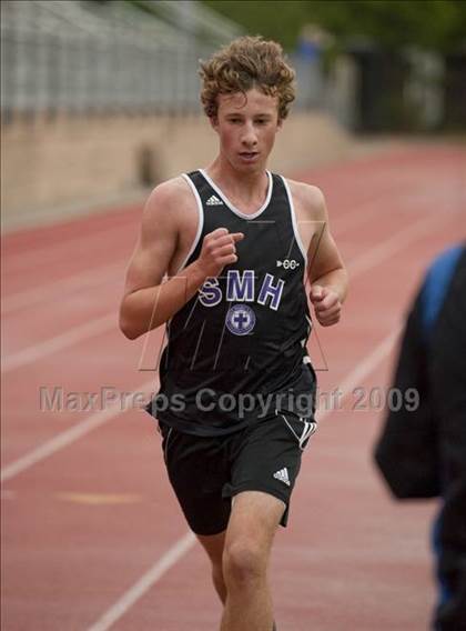 Thumbnail 1 in St. John's Finnegan Invitational photogallery.