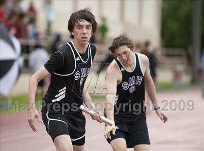 Thumbnail 1 in St. John's Finnegan Invitational photogallery.
