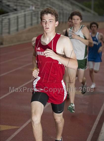 Thumbnail 3 in St. John's Finnegan Invitational photogallery.