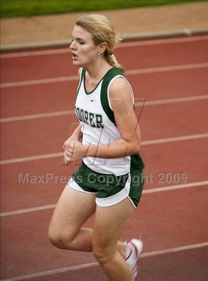 Thumbnail 3 in St. John's Finnegan Invitational photogallery.