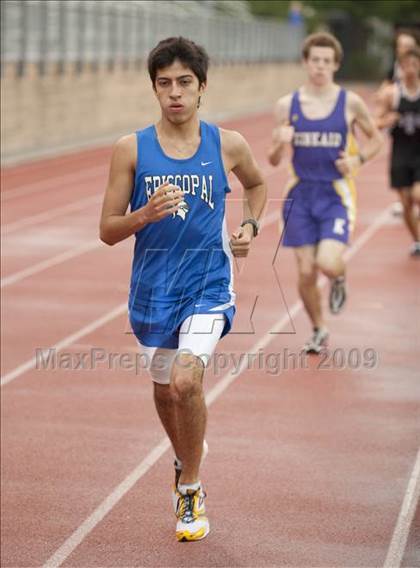 Thumbnail 1 in St. John's Finnegan Invitational photogallery.