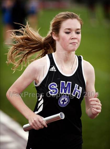 Thumbnail 1 in St. John's Finnegan Invitational photogallery.
