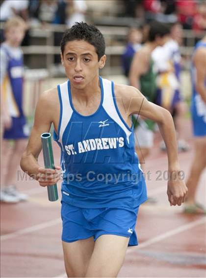 Thumbnail 3 in St. John's Finnegan Invitational photogallery.