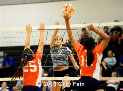 Thumbnail 2 in Upperman vs East Ridge (Hixson Invitation)  photogallery.