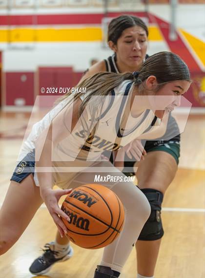 Thumbnail 1 in South Hills vs. Sonora photogallery.