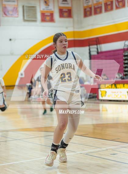 Thumbnail 1 in South Hills vs. Sonora photogallery.