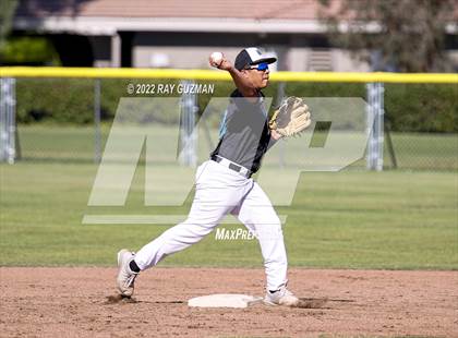 Thumbnail 2 in Mendota @ Fresno Christian (CIF CS Division 6 Semifinal Playoff Game) photogallery.