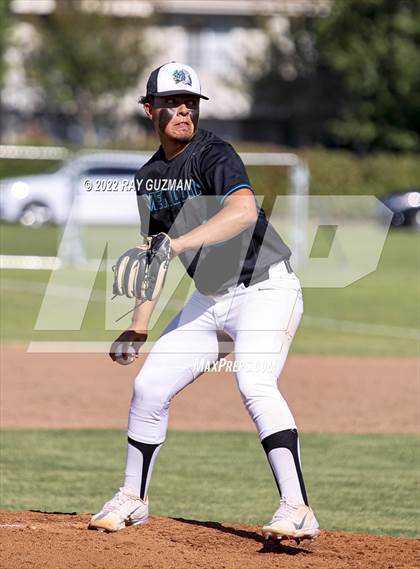 Thumbnail 1 in Mendota @ Fresno Christian (CIF CS Division 6 Semifinal Playoff Game) photogallery.