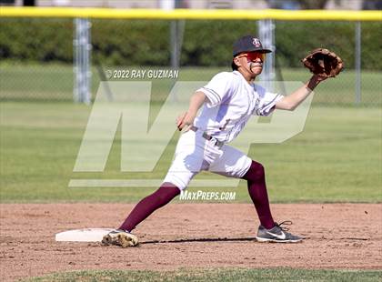 Thumbnail 3 in Mendota @ Fresno Christian (CIF CS Division 6 Semifinal Playoff Game) photogallery.