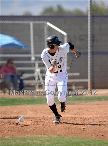 Thumbnail 2 in Palo Verde vs. Green Valley (Lion Invitational) photogallery.
