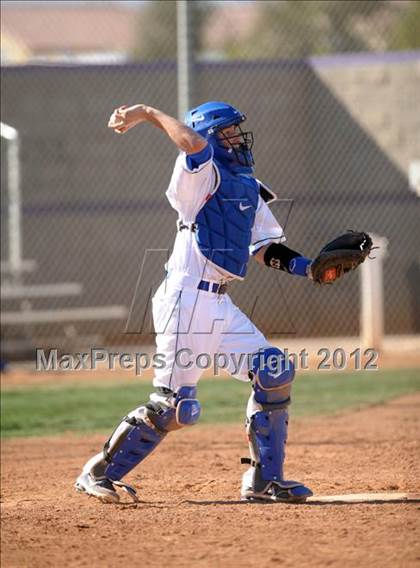 Thumbnail 2 in Palo Verde vs. Green Valley (Lion Invitational) photogallery.