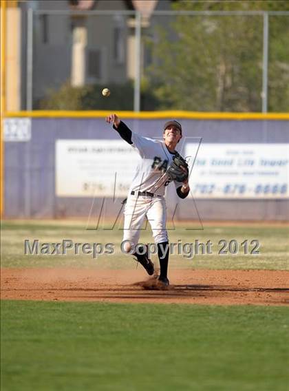 Thumbnail 3 in Palo Verde vs. Green Valley (Lion Invitational) photogallery.
