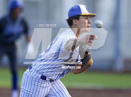 Thumbnail 1 in Gahr @ La Mirada photogallery.