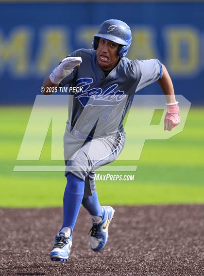 Thumbnail 3 in Gahr @ La Mirada photogallery.