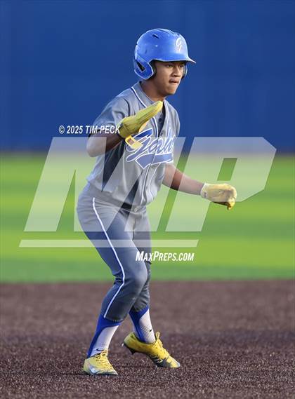 Thumbnail 1 in Gahr @ La Mirada photogallery.