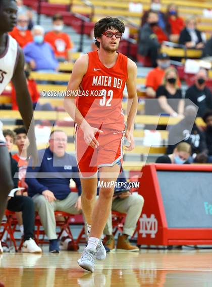 Thumbnail 2 in Capistrano Valley Christian vs. Mater Dei (Mater Dei Extravaganza) photogallery.