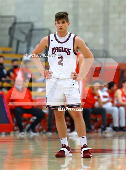 Thumbnail 2 in Capistrano Valley Christian vs. Mater Dei (Mater Dei Extravaganza) photogallery.