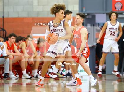 Thumbnail 1 in Capistrano Valley Christian vs. Mater Dei (Mater Dei Extravaganza) photogallery.