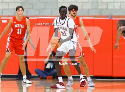 Thumbnail 2 in Capistrano Valley Christian vs. Mater Dei (Mater Dei Extravaganza) photogallery.