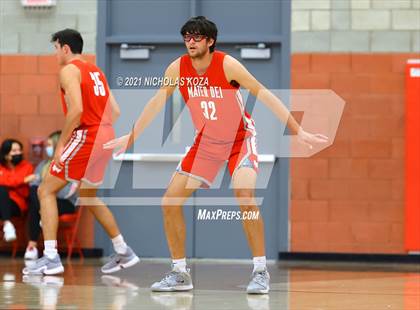 Thumbnail 3 in Capistrano Valley Christian vs. Mater Dei (Mater Dei Extravaganza) photogallery.