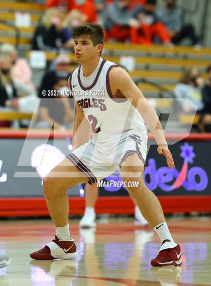 Thumbnail 3 in Capistrano Valley Christian vs. Mater Dei (Mater Dei Extravaganza) photogallery.