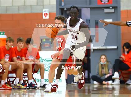 Thumbnail 2 in Capistrano Valley Christian vs. Mater Dei (Mater Dei Extravaganza) photogallery.
