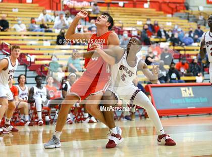 Thumbnail 2 in Capistrano Valley Christian vs. Mater Dei (Mater Dei Extravaganza) photogallery.