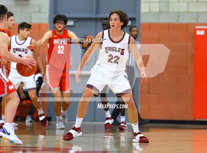Thumbnail 3 in Capistrano Valley Christian vs. Mater Dei (Mater Dei Extravaganza) photogallery.