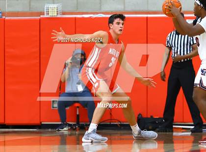 Thumbnail 3 in Capistrano Valley Christian vs. Mater Dei (Mater Dei Extravaganza) photogallery.