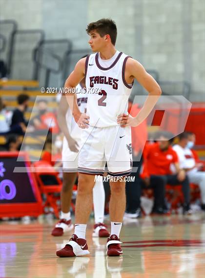 Thumbnail 1 in Capistrano Valley Christian vs. Mater Dei (Mater Dei Extravaganza) photogallery.