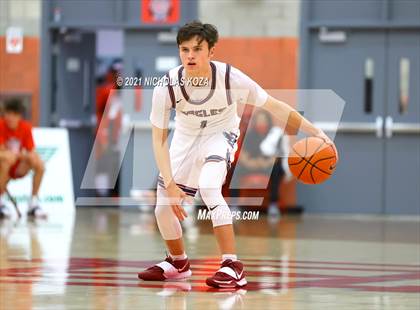 Thumbnail 3 in Capistrano Valley Christian vs. Mater Dei (Mater Dei Extravaganza) photogallery.