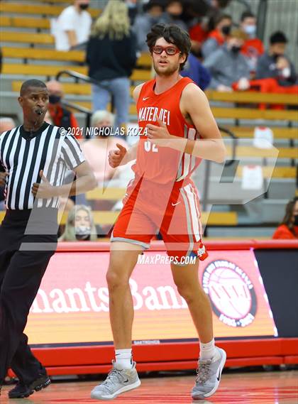 Thumbnail 1 in Capistrano Valley Christian vs. Mater Dei (Mater Dei Extravaganza) photogallery.