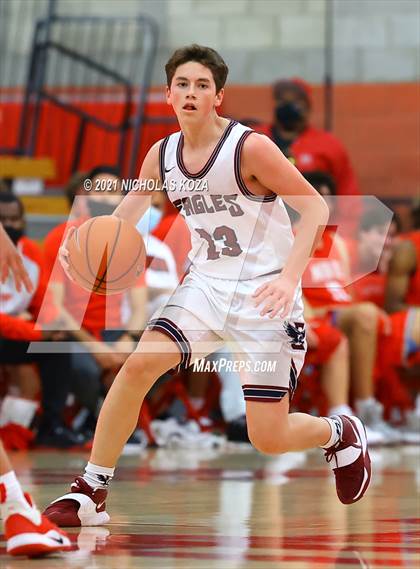 Thumbnail 2 in Capistrano Valley Christian vs. Mater Dei (Mater Dei Extravaganza) photogallery.